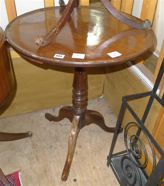 George III mahogany dish topped tea table(-)